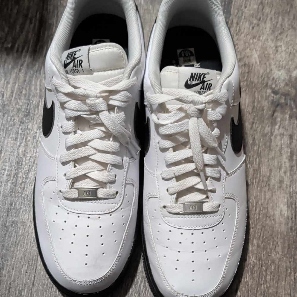 Men's Nike AF1 White and Black Sneakers